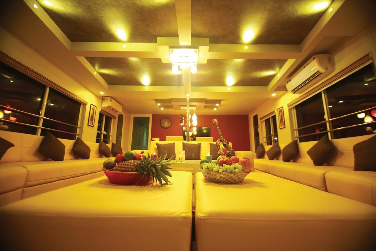 Indiavacationz Houseboats Hotel Alappuzha Ngoại thất bức ảnh